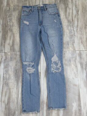 Abercrombie & Fitch The Skinny High Rise Distressed Jean 24/00